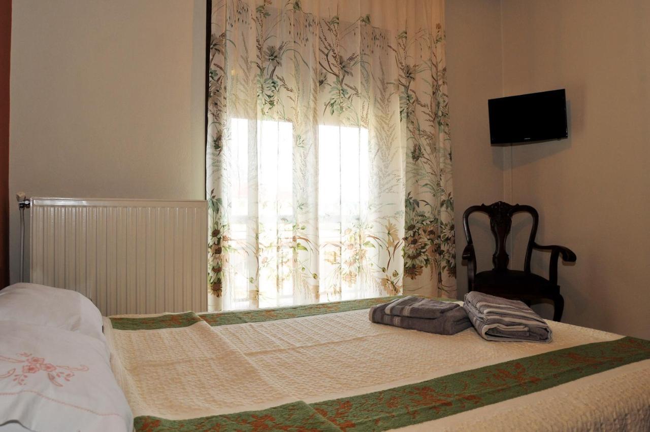 Ananta House Villa Kalampáka Buitenkant foto